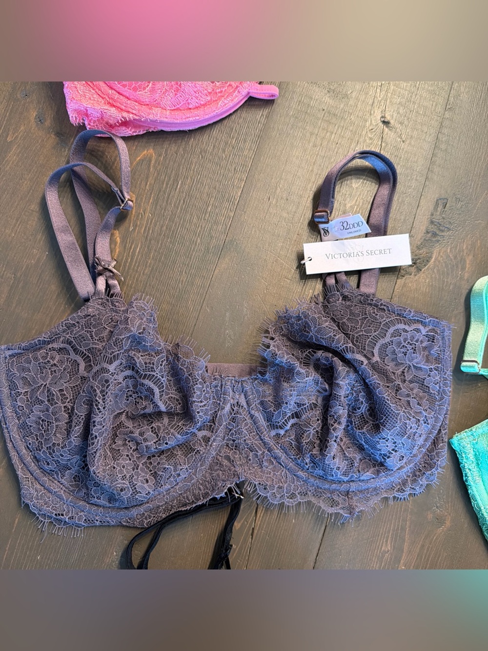 Victoria’s Secret Dream Angels Unlined Push Up Without Padding 32DDD Bra NWT